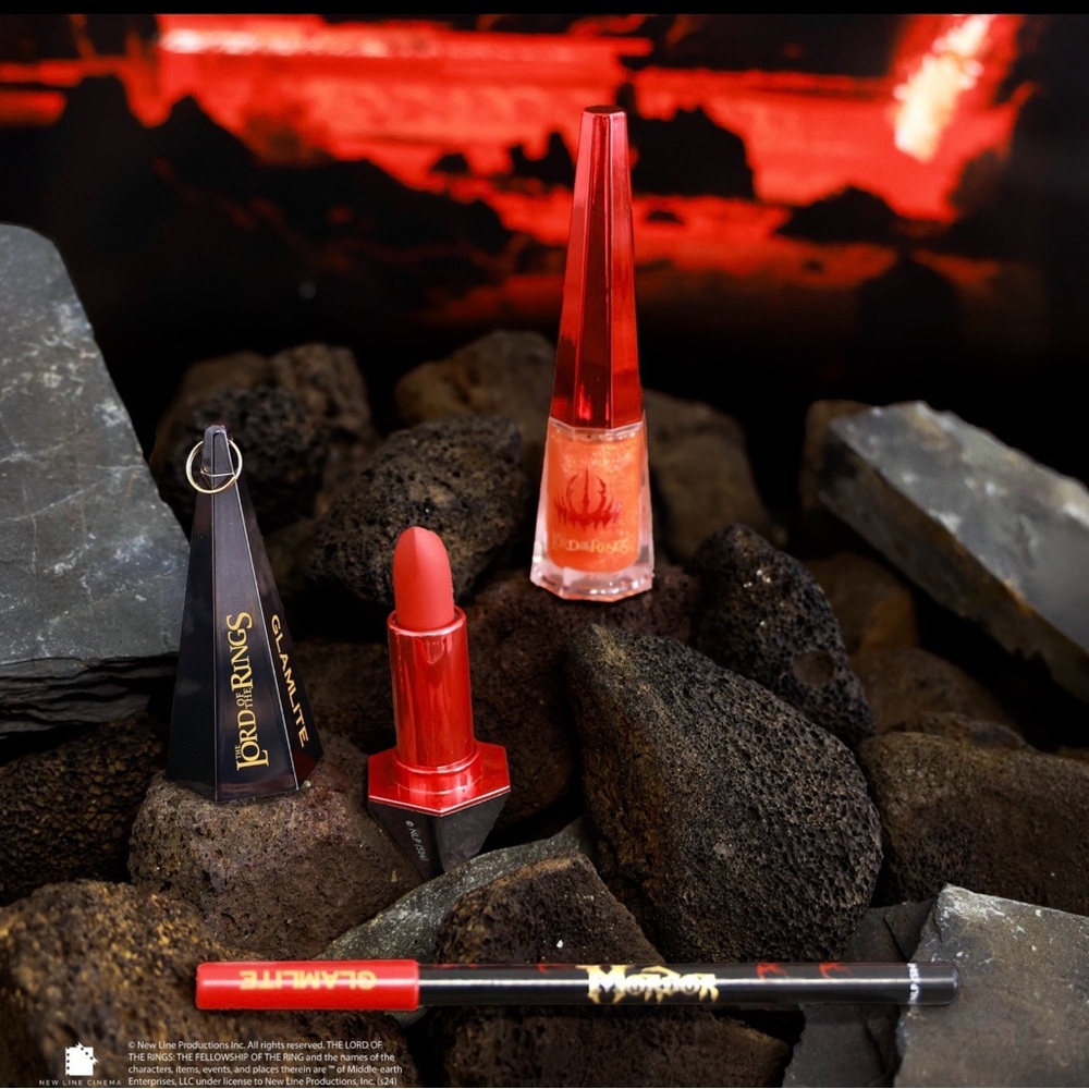 Glamlite Lord of the Rings Eye of Sauron 3-Pc Lip Kit Gloss Liner Lipstick NEW